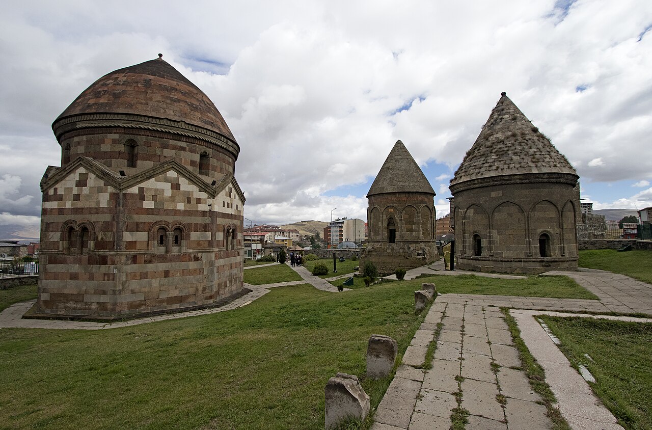 Erzurum · Üç Kümbetler — Erzurum